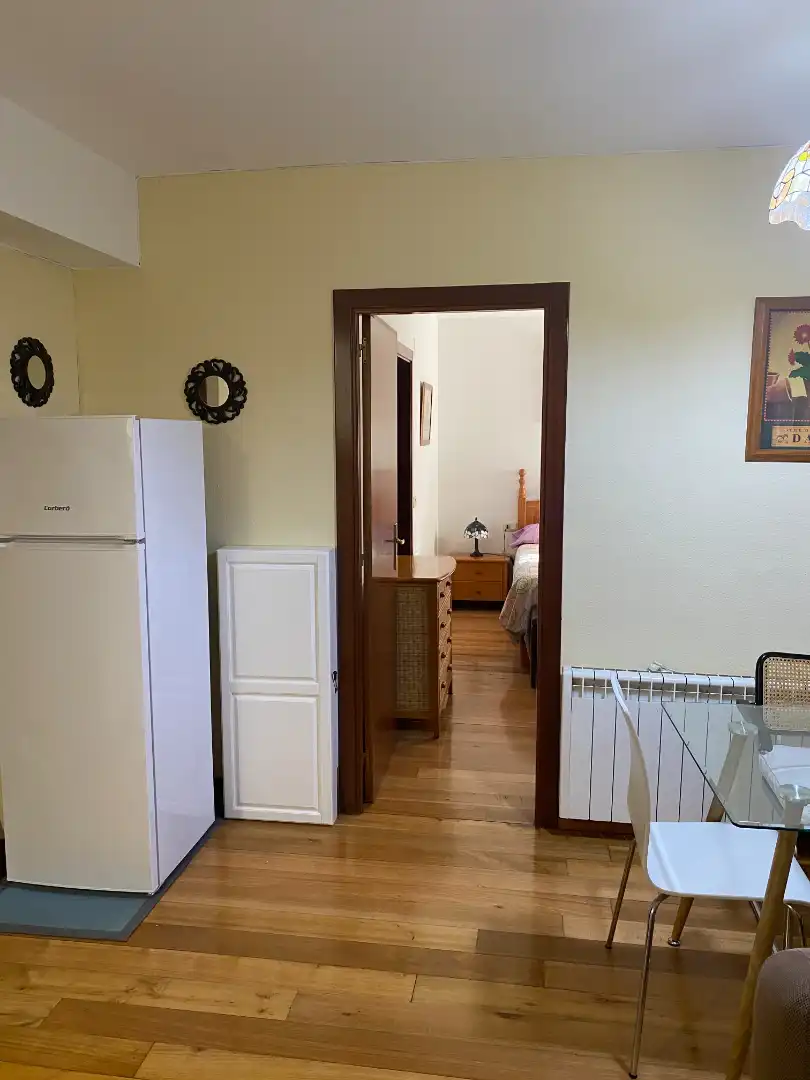 Habitación de Apartamento de alquiler en Zaragoza con Calefacción, Parquet y Amueblado