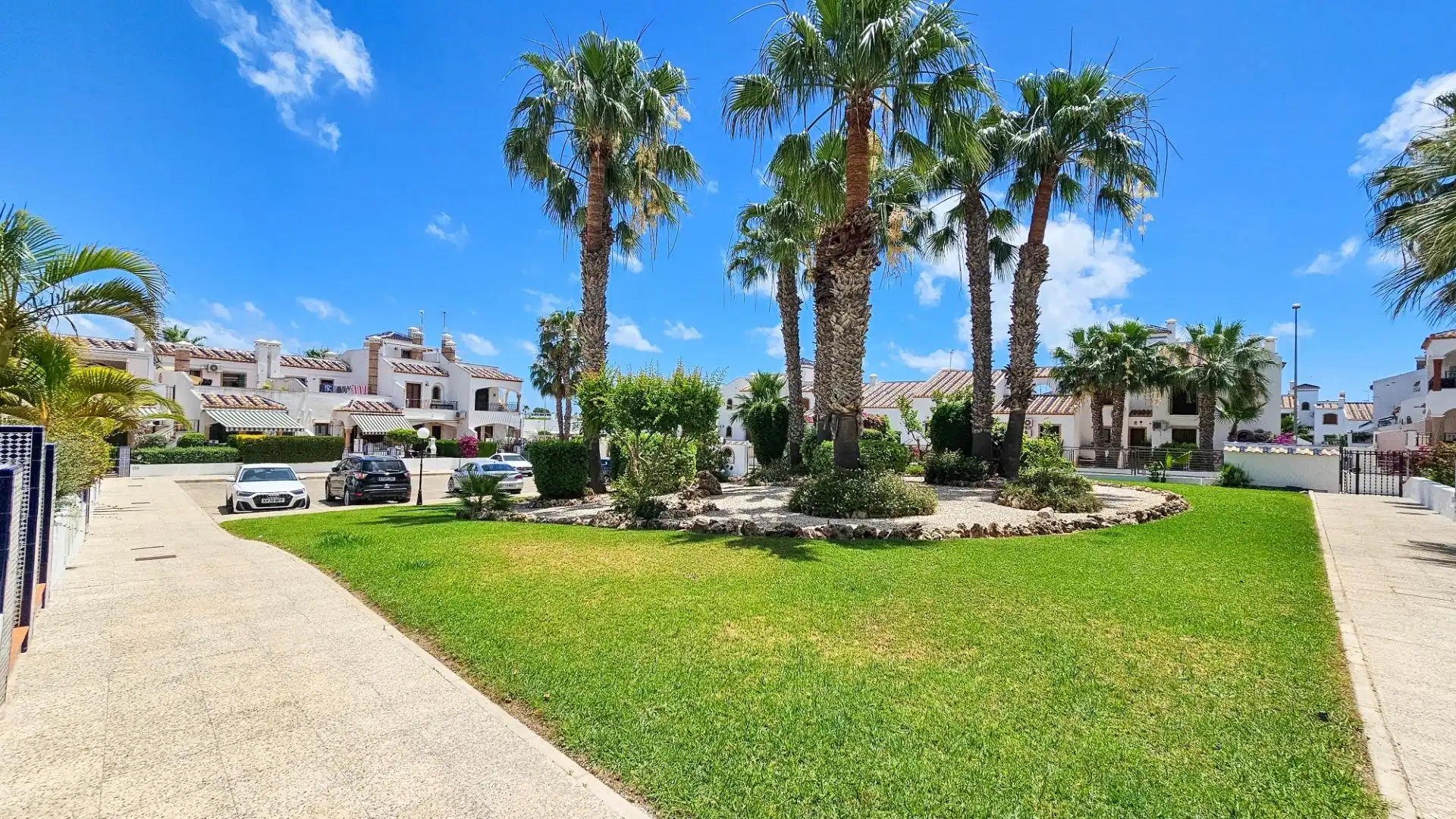 Exterior view of Detached homes for sale in Orihuela  with Private garden, Terrace and Furnished