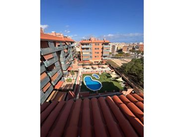 Wohnung mit Pool zum Verkauf in Calle Mossèn Francesc Tàpies