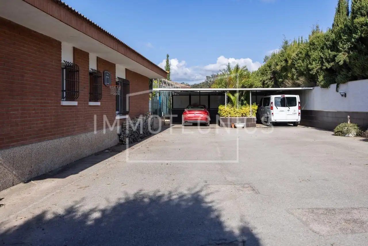 Parking de Casa o chalet en venta en Lliçà de Vall con Aire acondicionado, Jardín privado y Terraza