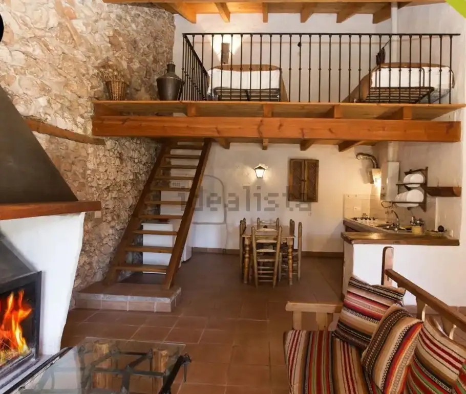 Country homes for sale in Segura de la Sierra  with Private garden, Storage room and Furnished