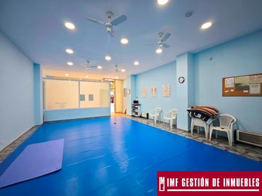 Business premises for sale in Calle Molino Velasco 11