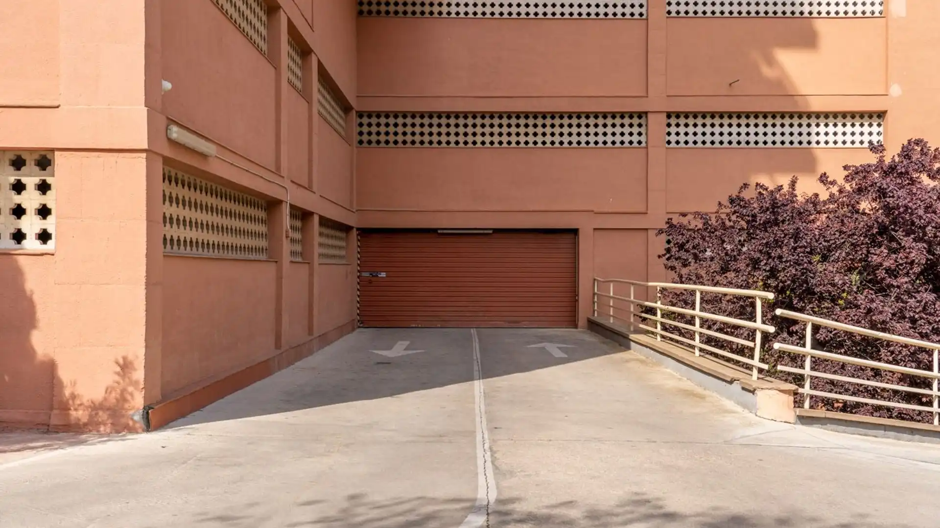 Vista exterior de Garaje de alquiler en  Tarragona Capital