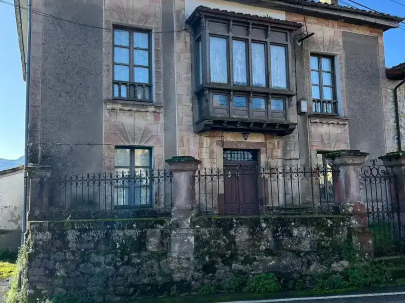 Vista exterior de Casa o xalet en venda en Herrerías amb Balcó