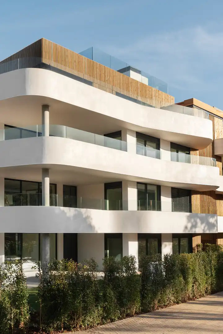 Vista exterior de Apartamento en venta en Sotogrande con Aire acondicionado, Calefacción y Terraza