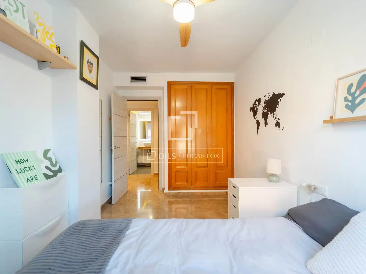 Habitación de Piso en venta en Valencia con Aire acondicionado, Calefacción y Terraza