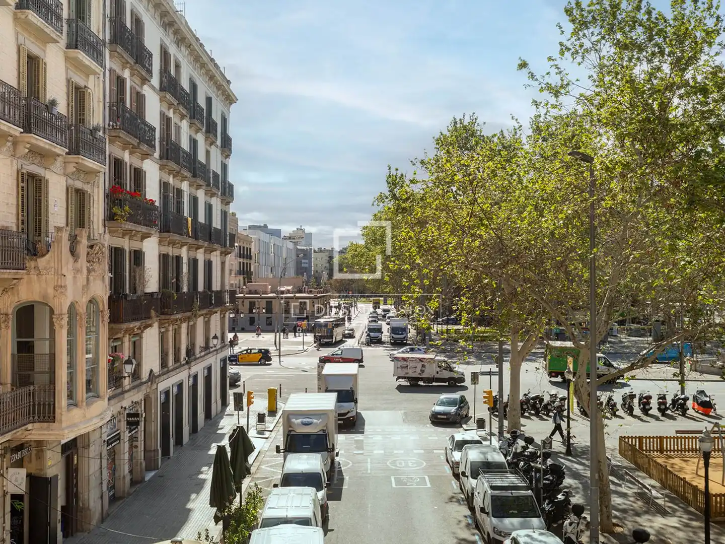 Exterior view of Flat for sale in Barcelona  with Air Conditioner, Heating and Terrace