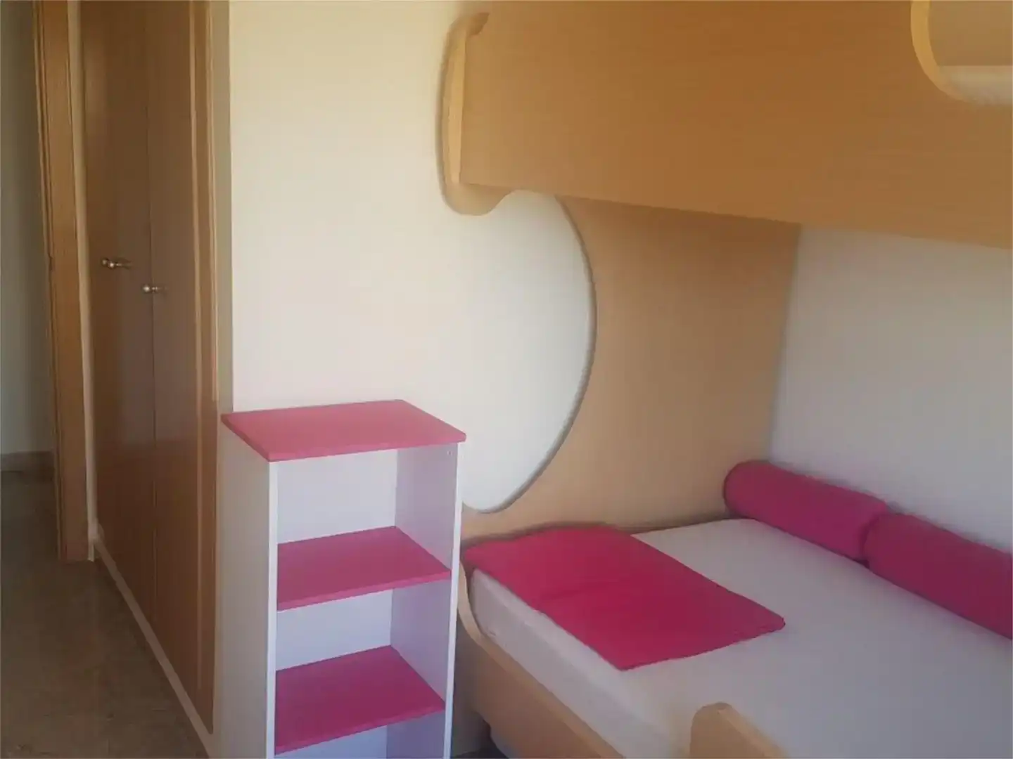 Bedroom of Flat for rent in Benidorm  with Air Conditioner and Swimming Pool