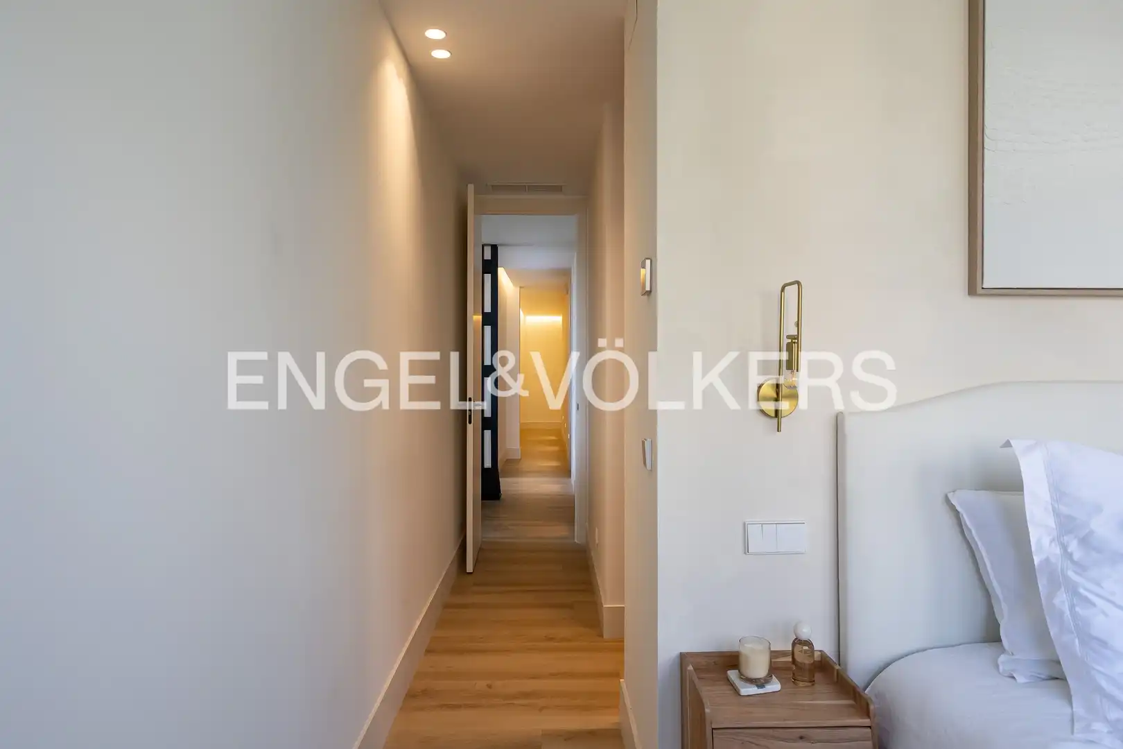 Wohnung zum Verkauf in Madrid mit Klimaanlage und Heizung