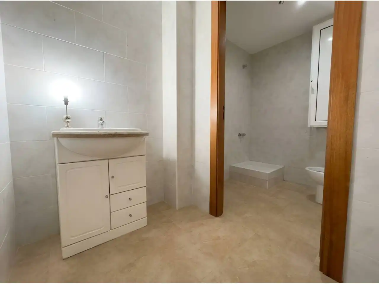 Badezimmer von Geschaftsraum zum Verkauf in Badalona