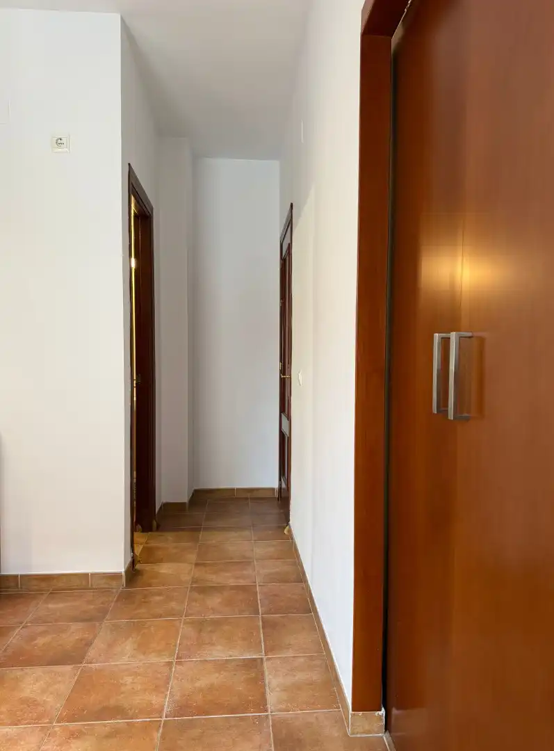 Einfamilien-Reihenhaus zum Verkauf in Dos Hermanas mit Klimaanlage, Möbliert und Ofen