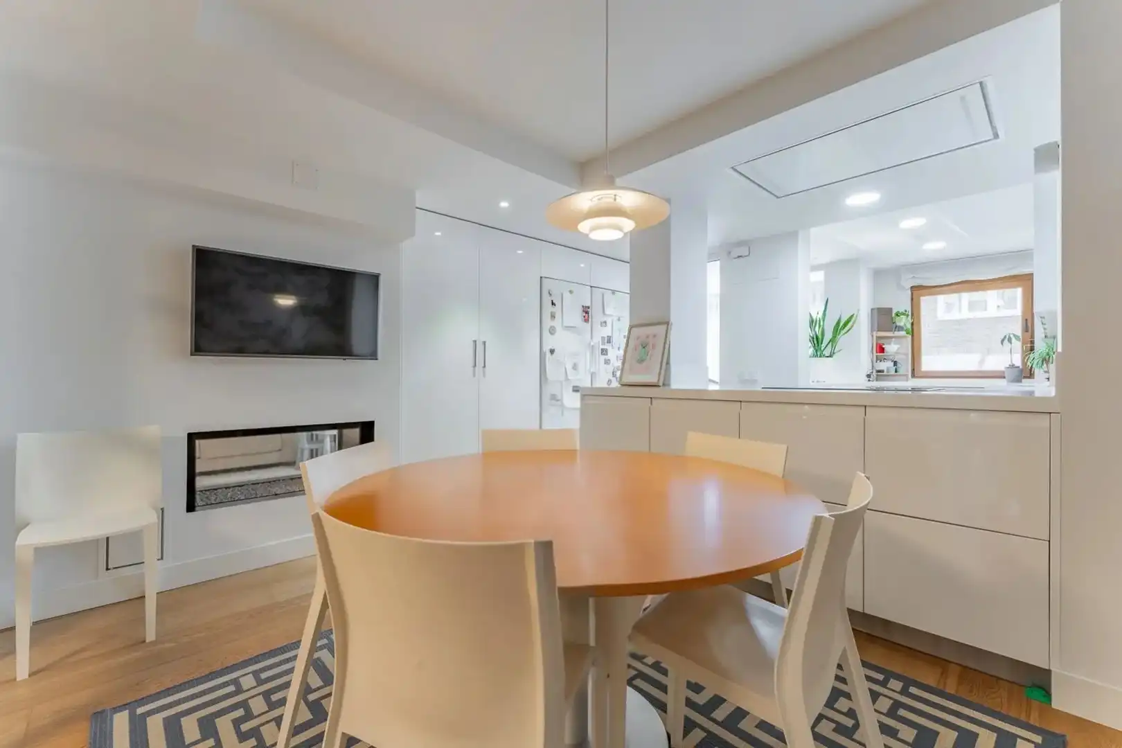 Dining room of Flat for rent in Madrid  with Air Conditioner