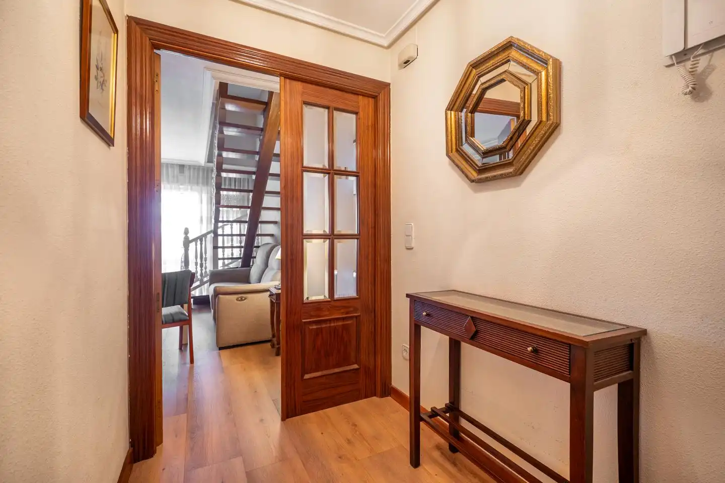 Wohnung zum Verkauf in Ávila mit Klimaanlage, Parkett und Terrasse