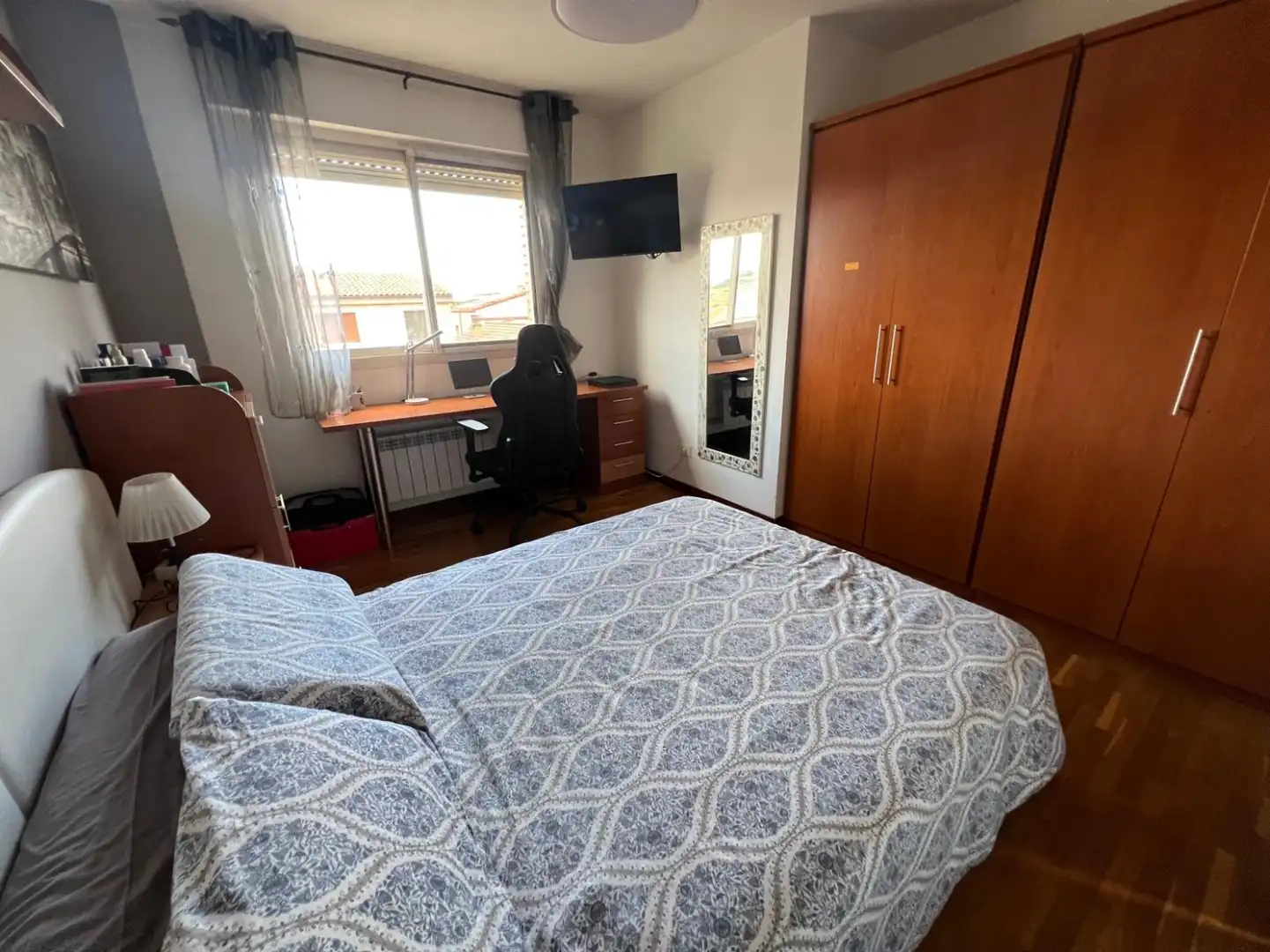 Habitación de Piso en venta en  Logroño con Calefacción, Terraza y Trastero