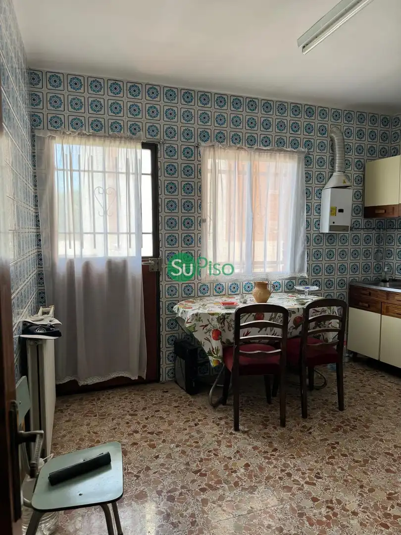 Casa adosada en venta en Avenida Rufino Rubio, 9, Yeles