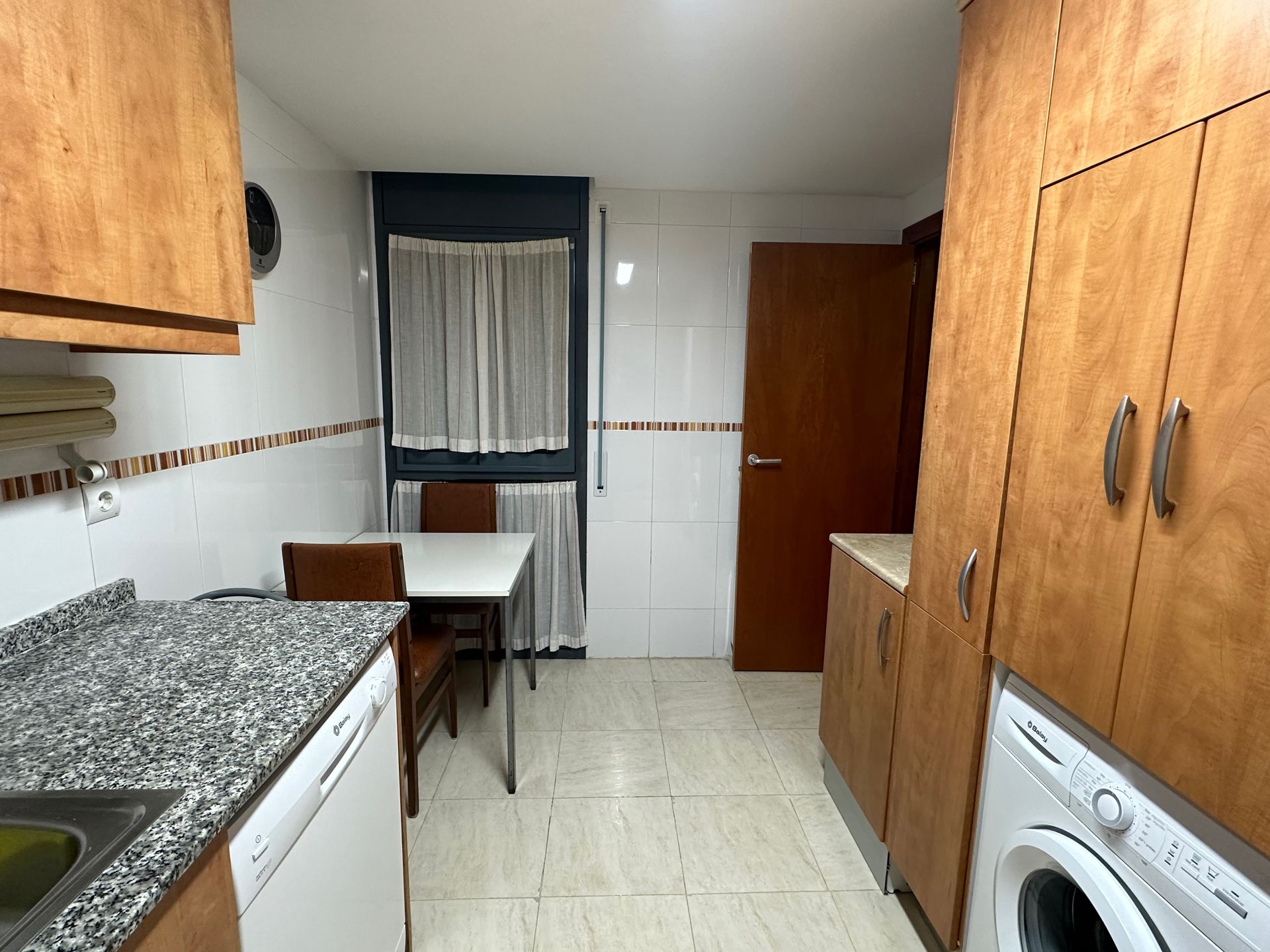 Kitchen of Flat for sale in Valls  with Air Conditioner, Heating and Parquet flooring