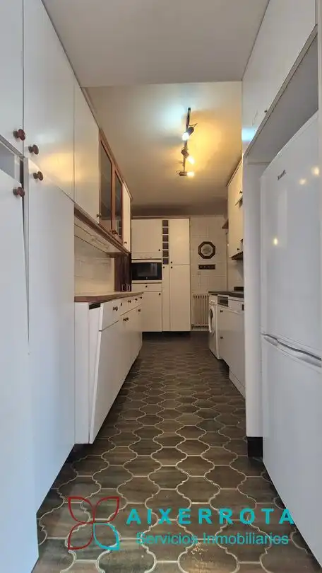 Cocina de Piso en venta en Getxo  con Calefacción, Terraza y Trastero