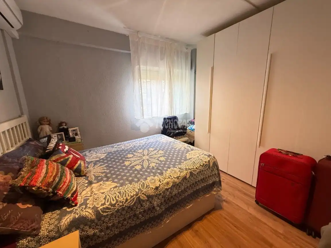 Bedroom of Flat for sale in Madrid  with Air Conditioner and Heating