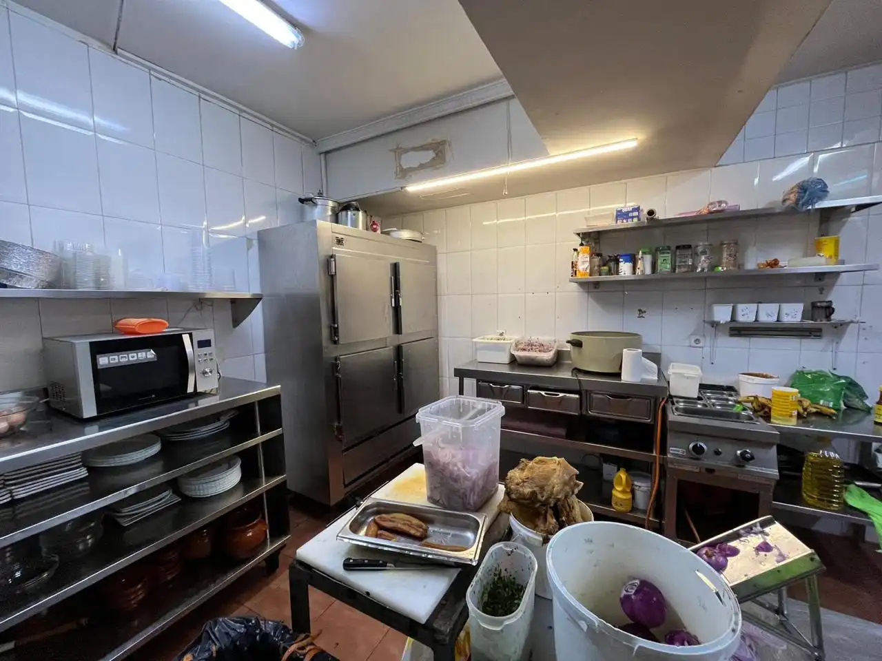 Kitchen of Commercial properties for sale in Madrid  with Air Conditioner, Furnished and Alarm