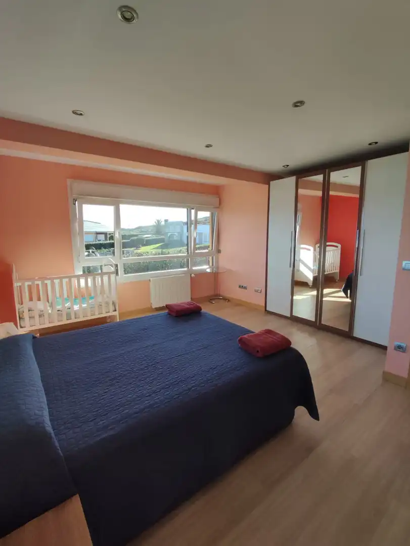 Habitación de Casa o chalet de alquiler en Miengo con Calefacción, Jardín privado y Amueblado
