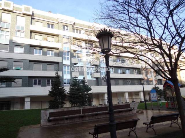 Apartamento en Alquiler en Salesas - Foncalada - Campoamor