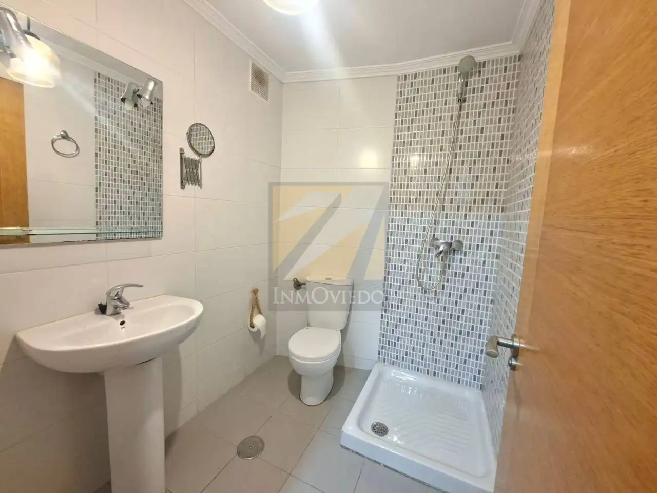 Badezimmer von Wohnung zum Verkauf in Llanera mit Heizung und Abstellraum