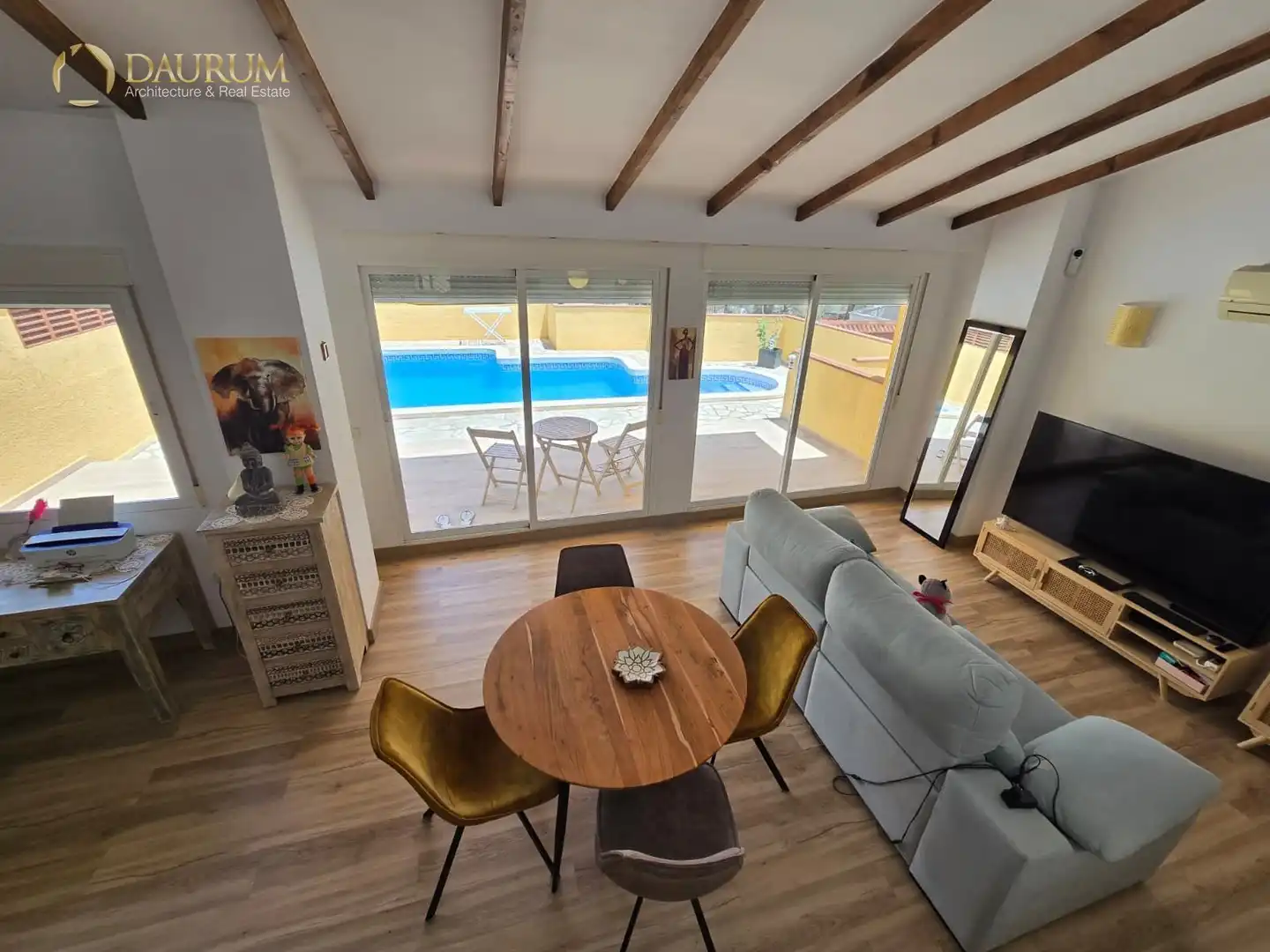 Casa aparellada amb piscina en venda a OROVAL, imagen 9