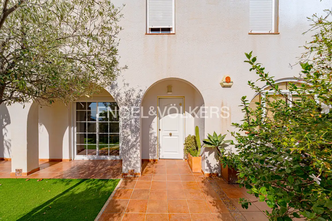 Exterior view of Houses for sale in Villajoyosa / La Vila Joiosa  with Air Conditioner, Private garden and Terrace