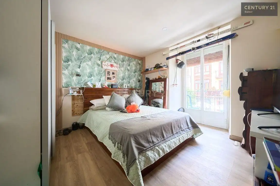 Flat for sale in Errege Atea, 18, Vitoria-Gasteiz, Spain 18, imagen 12