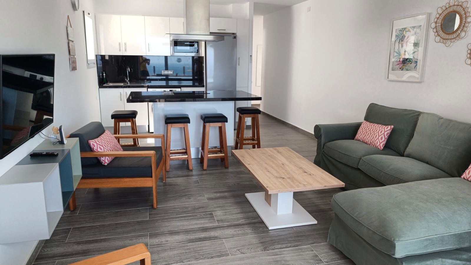 Sala d'estar de Apartament en venda en Mogán amb Aire condicionat, Terrassa i Piscina