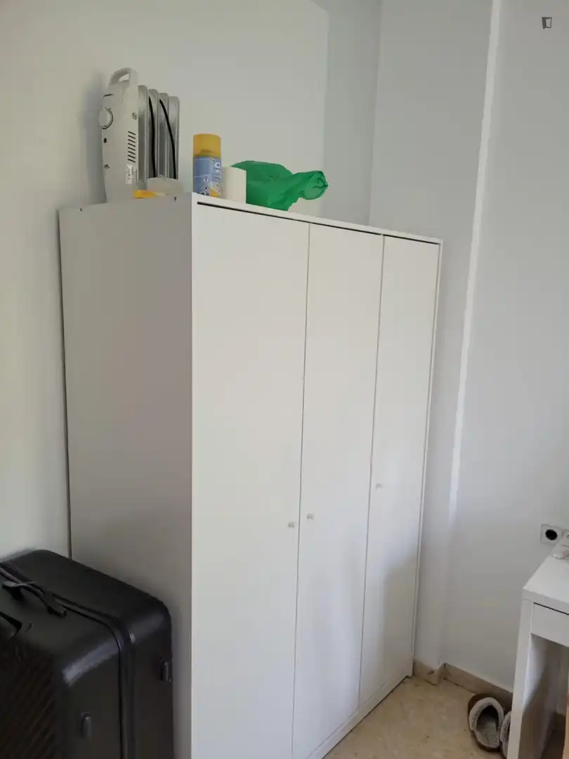 Schlafzimmer von Wohnungen zur untervermieten in Barcelona mit Möbliert, Ofen und Waschmaschine