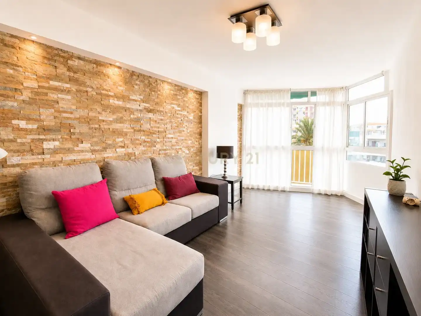 Apartament amb ascensor en venda a C. Piscis, 1, 29630 Benalmádena, Málaga, Spain 1, imagen 3