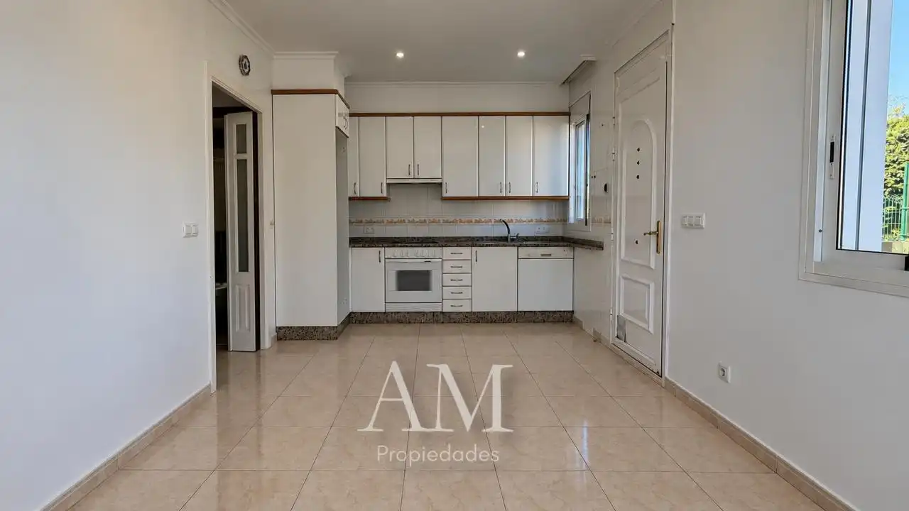 Cocina de Casa o chalet en venta en Vigo  con Calefacción, Jardín privado y Terraza