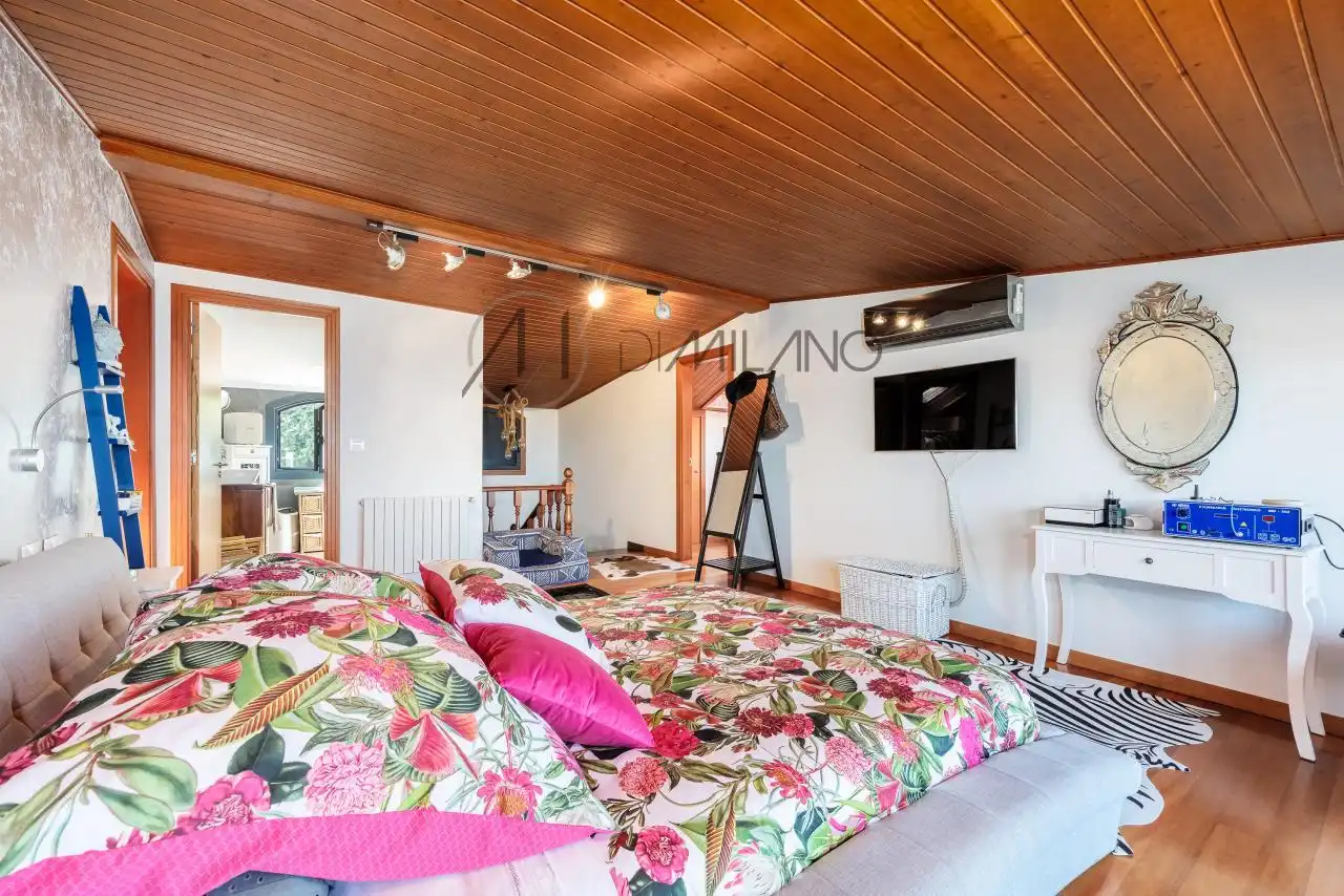 Habitación de Casa o chalet en venta en Nigrán con Calefacción, Jardín privado y Parquet