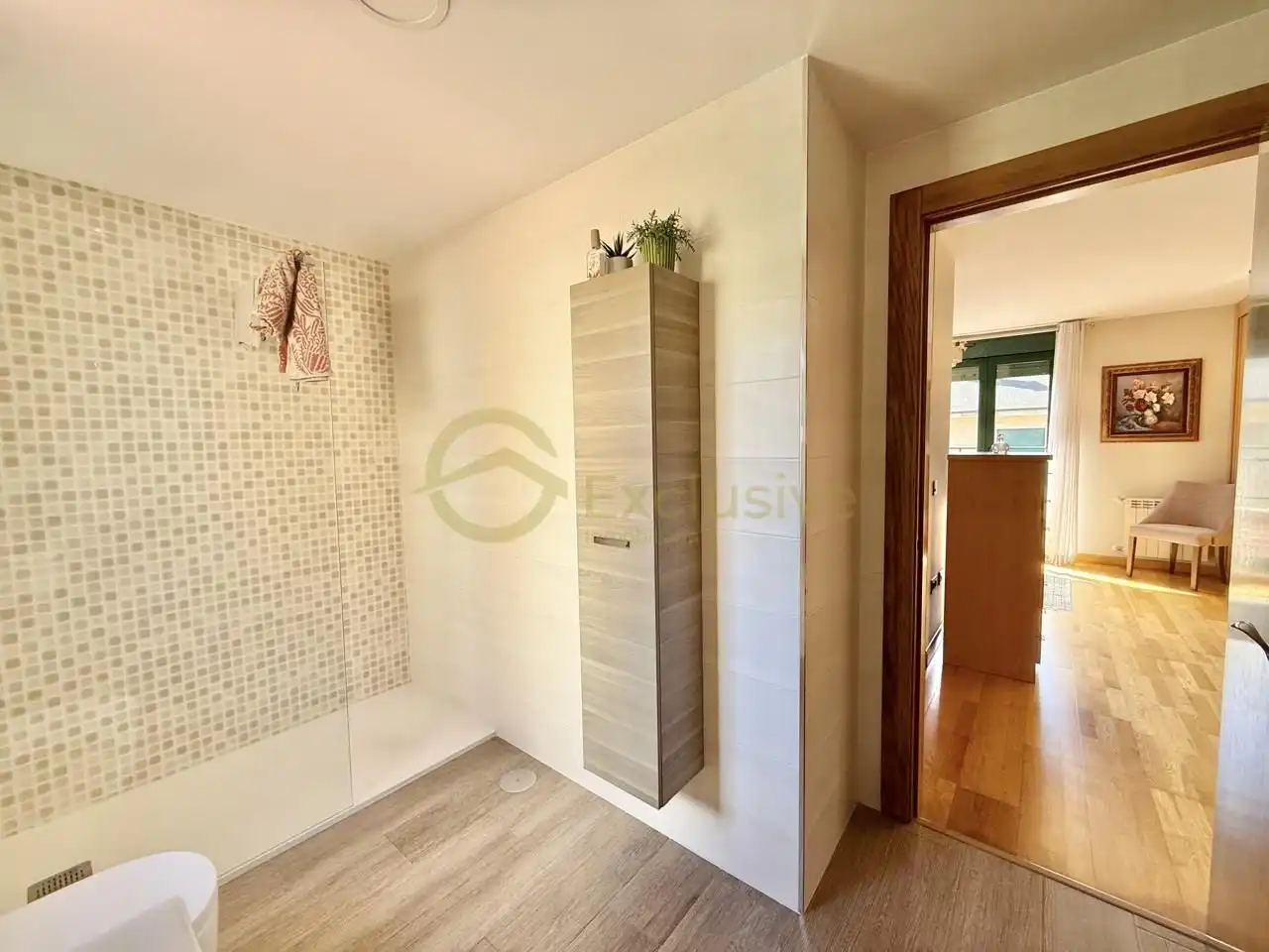 Baño de Casa o chalet en venta en Avilés con Calefacción, Jardín privado y Parquet