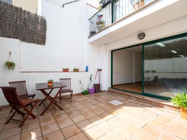 Casa con balcone in vendita a Centre