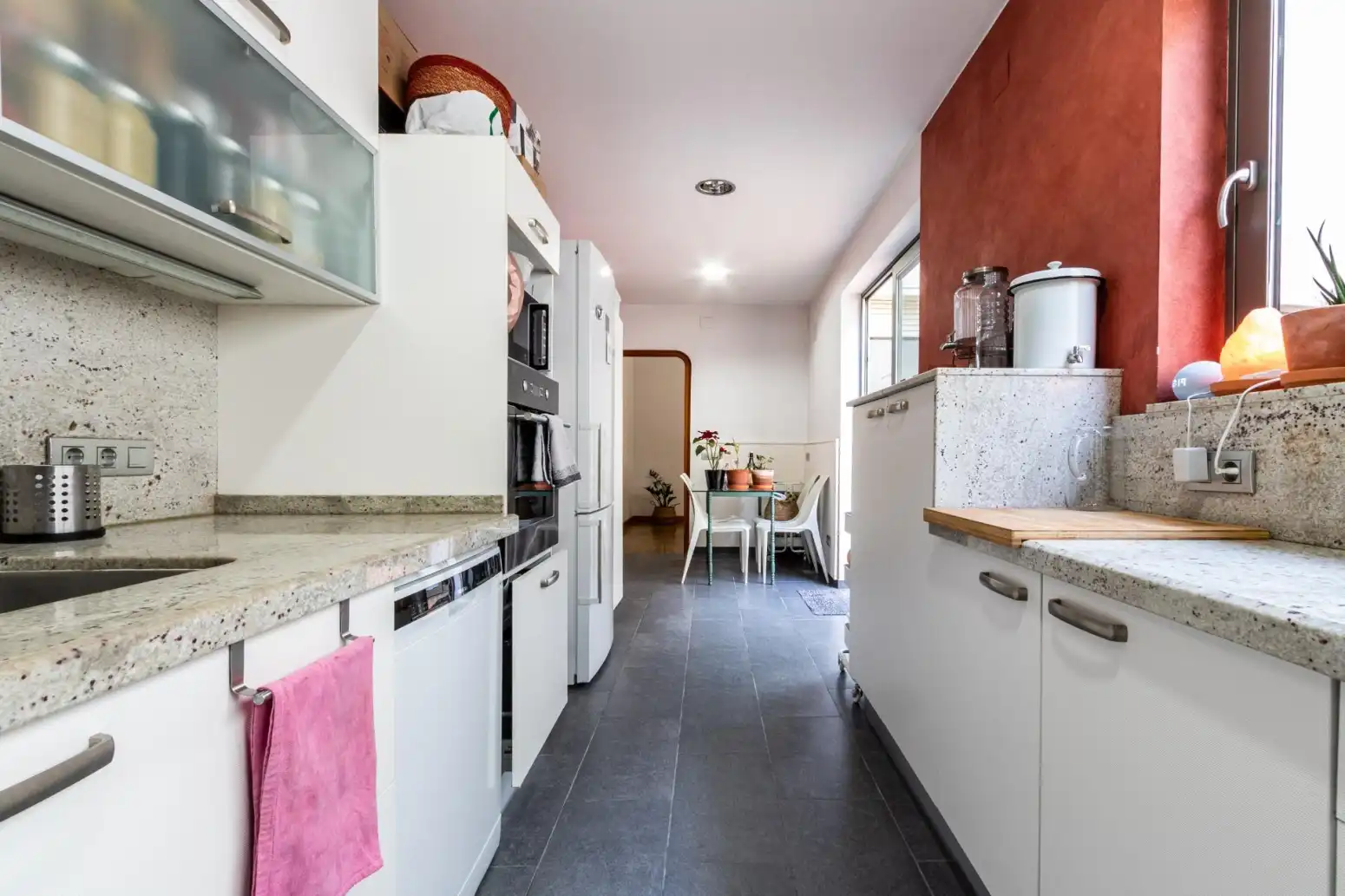 Cocina de Casa adosada en venta en Terrassa con Calefacción, Parquet y Terraza
