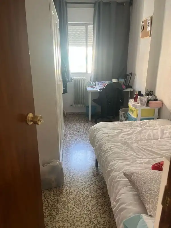 Schlafzimmer von Wohnung zur Miete in Granada mit Heizung, Möbliert und Ofen