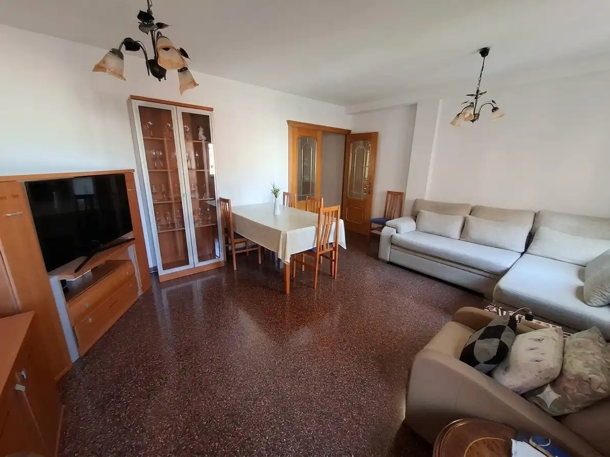 Living room of Flat for sale in Valencia  with Air Conditioner, Furnished and Oven