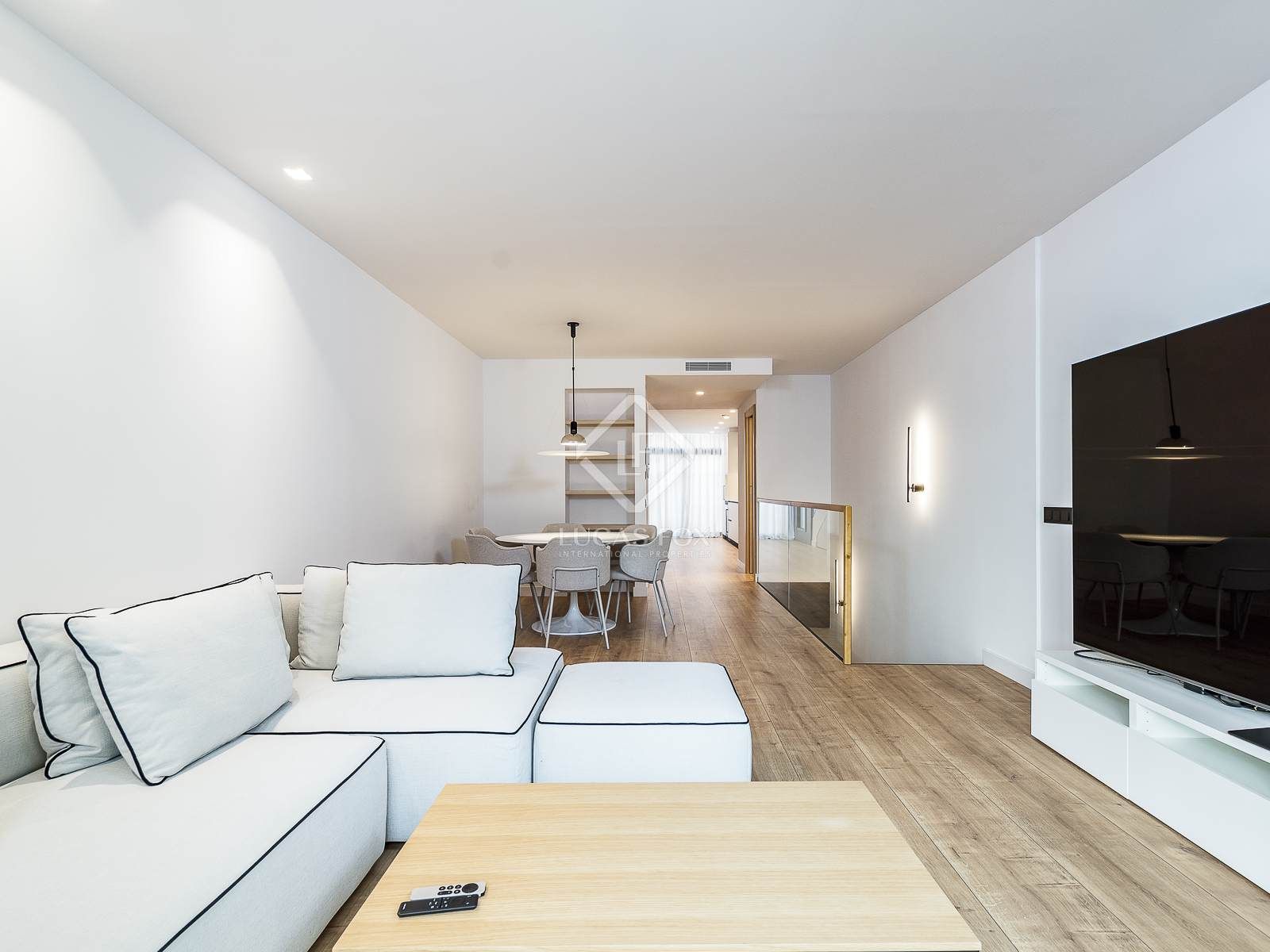 Sala d'estar de Casa o xalet de lloguer en  Barcelona Capital amb Aire condicionat, Calefacció i Parquet