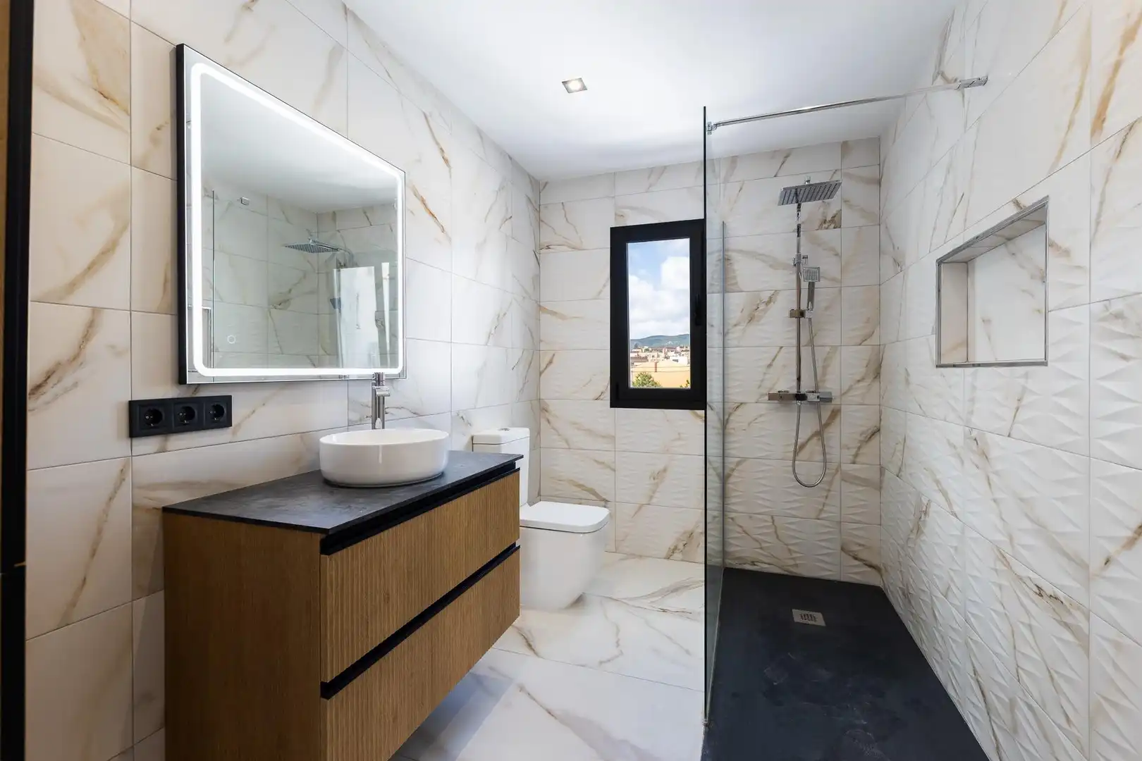Casa con terraza en venta en Ponent, imagen 8