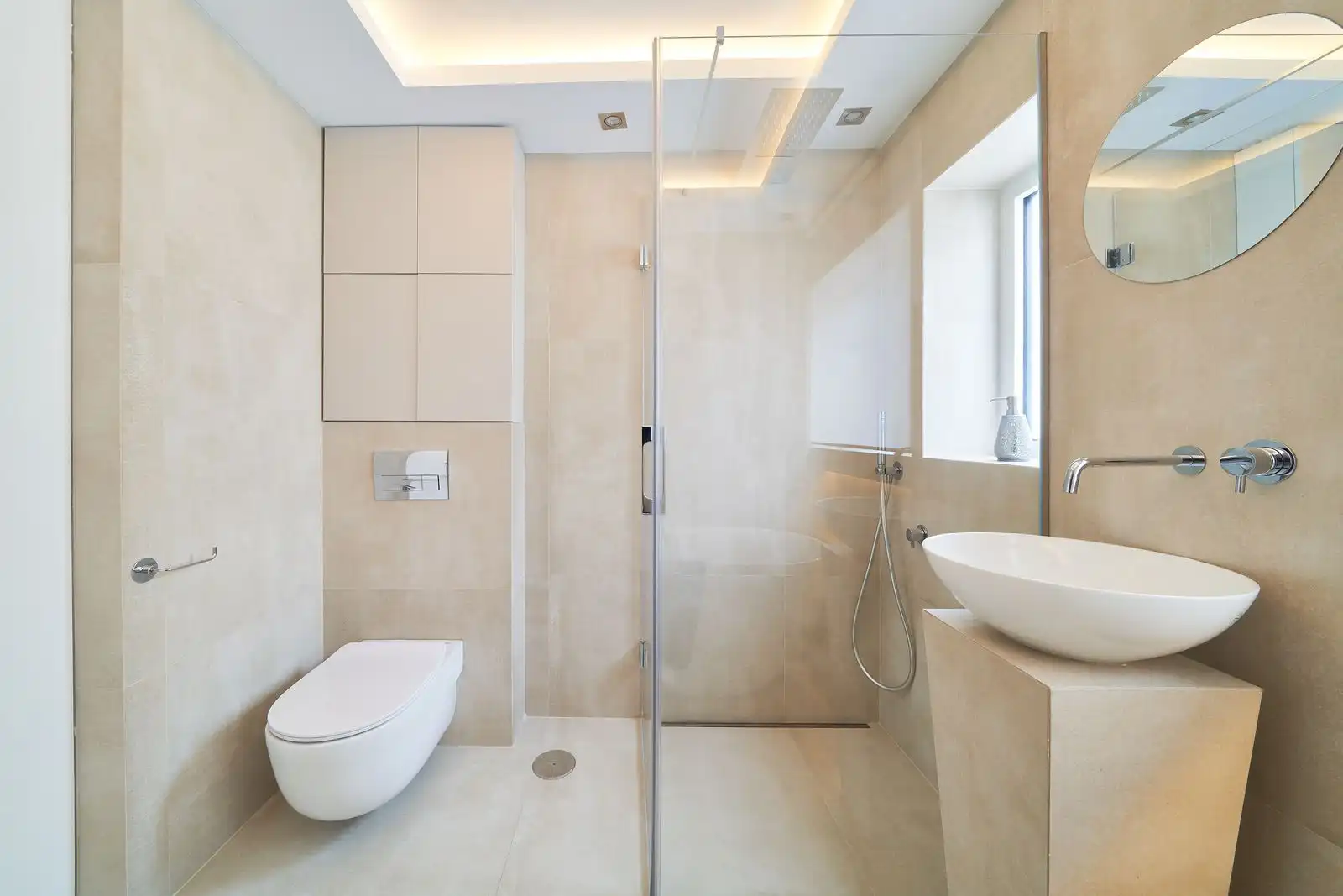 Baño de Piso en venta en Marbella con Aire acondicionado, Amueblado y Microondas