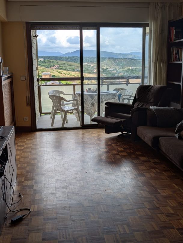 Sala d'estar de Pis de lloguer en Sopelana amb Calefacció, Terrassa i Traster