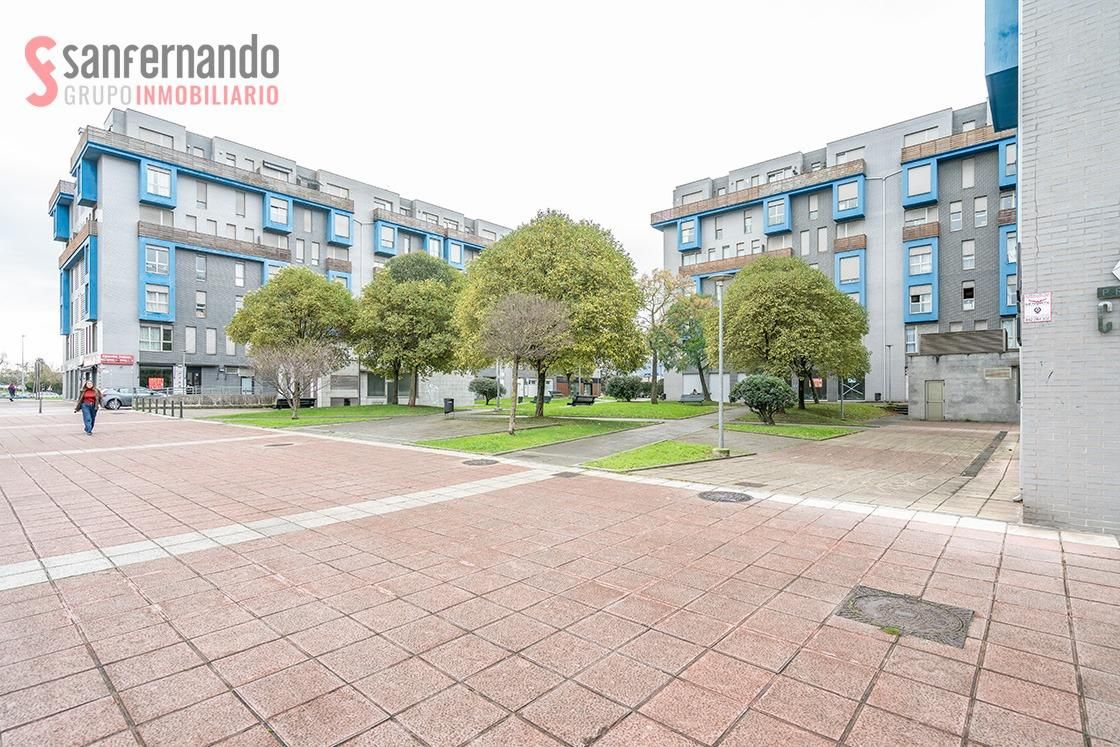 Vista exterior de Pis en venda en Santander amb Calefacció i Traster