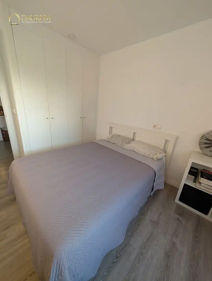 Habitación de Piso en venta en Alicante / Alacant con Aire acondicionado, Calefacción y Terraza