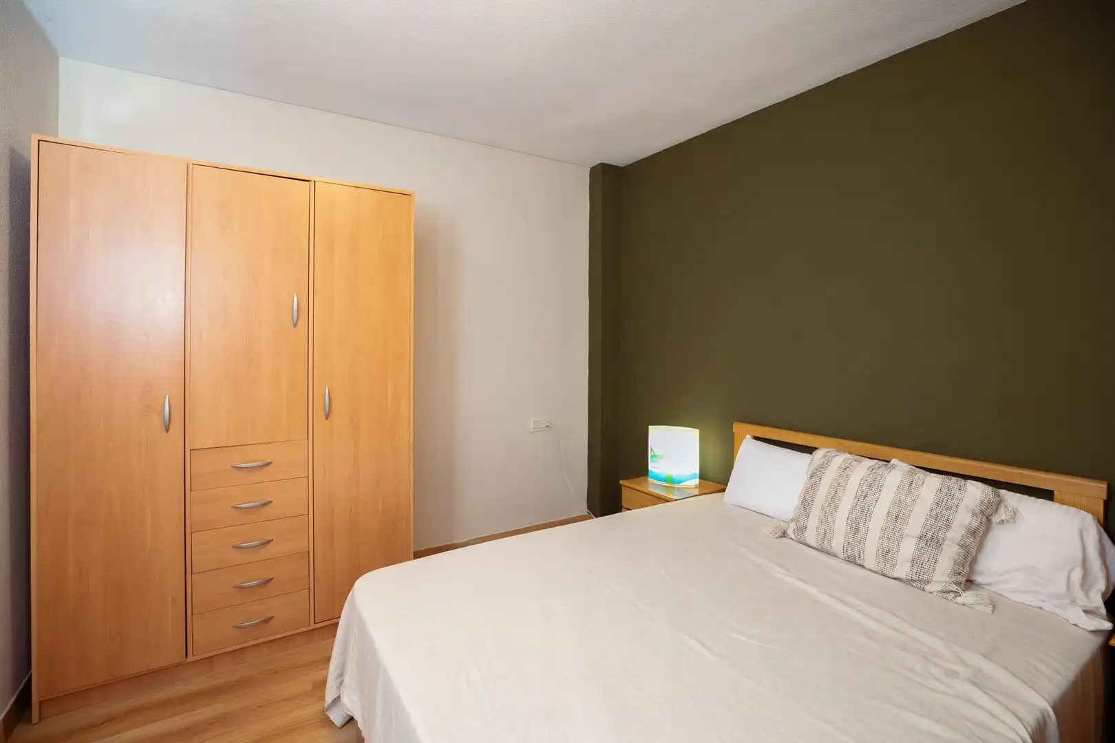 Bedroom of Flat for sale in Jaca  with Heating, Parquet flooring and Terrace