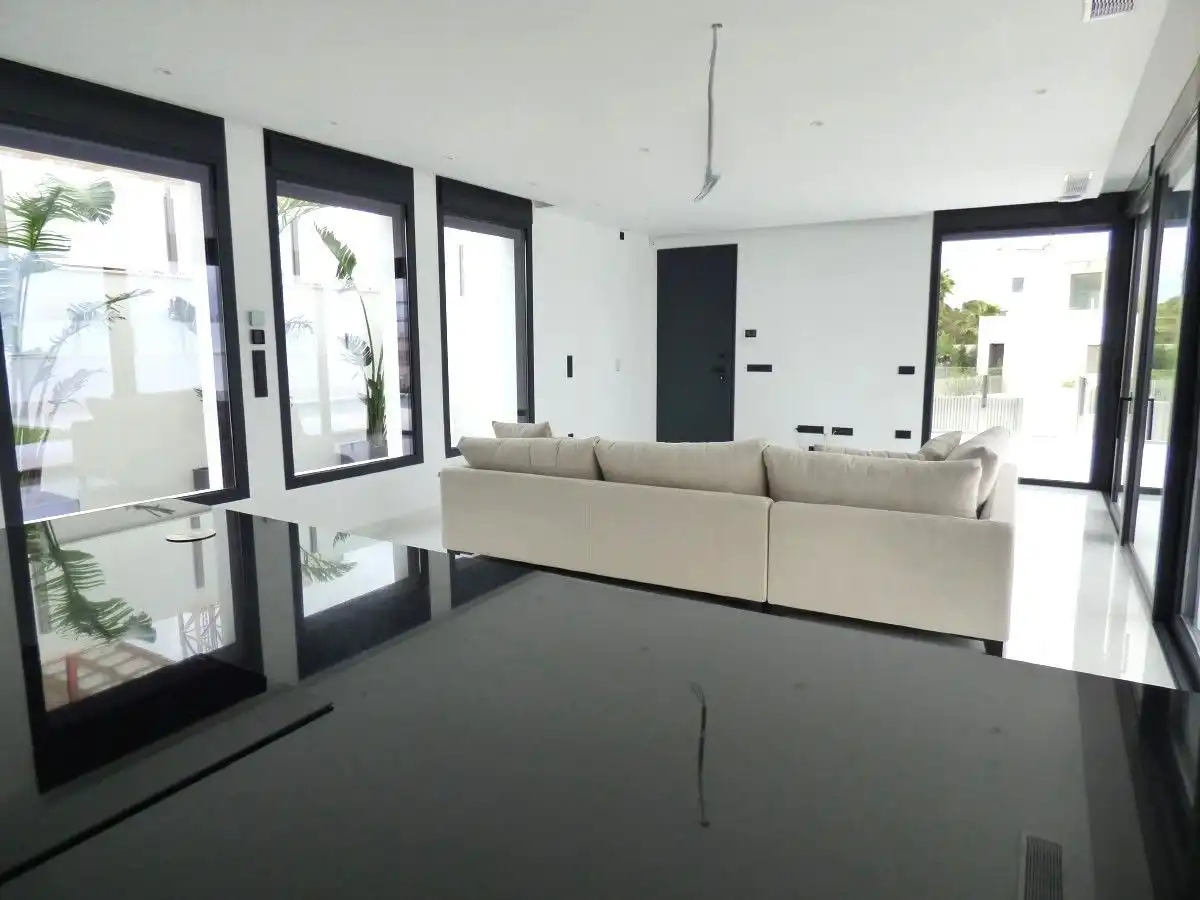 Villa mit Pool zum Verkauf in Bruselas, imagen 5