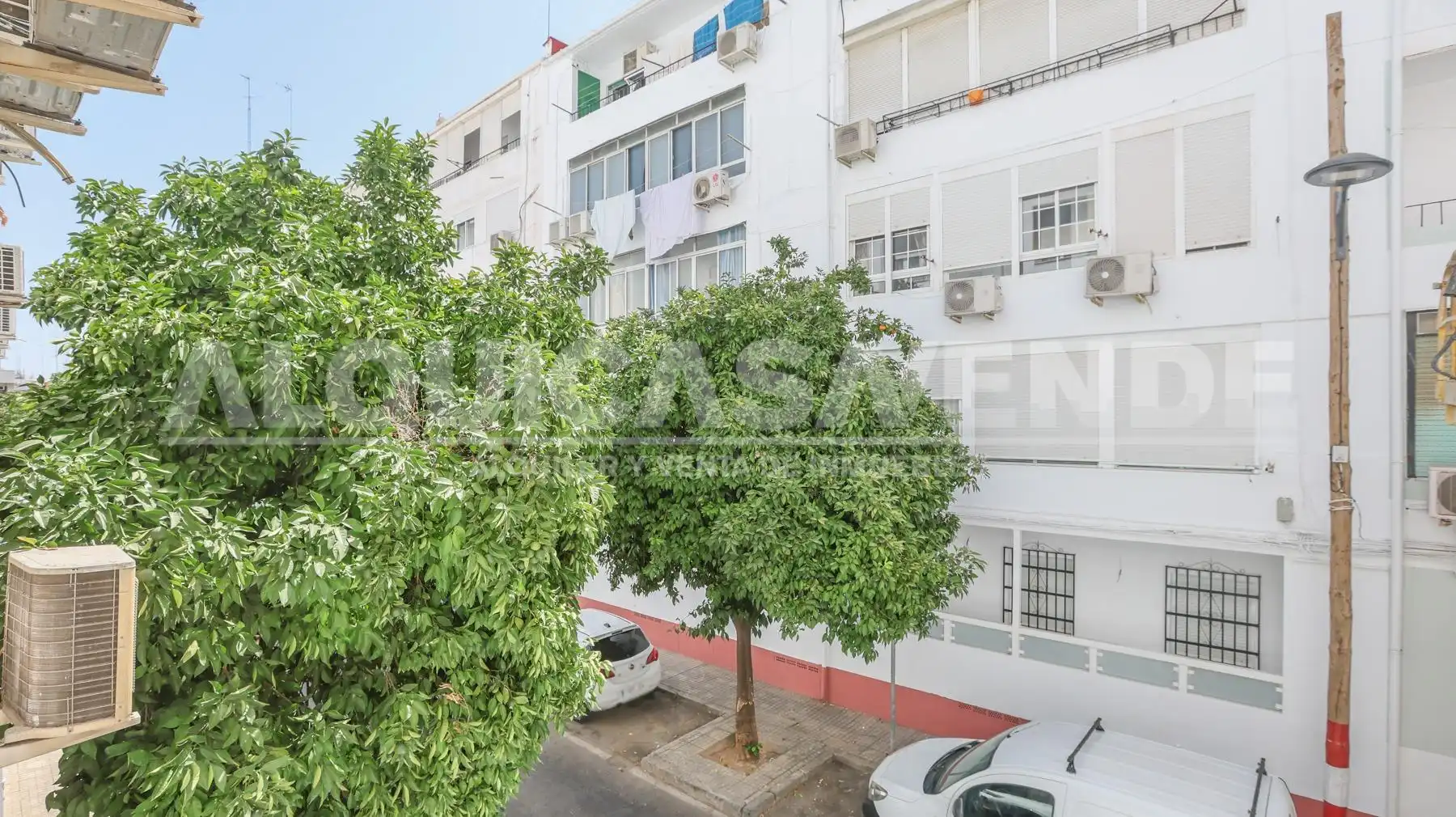 Außenansicht von Büro zur Miete in Sevilla mit Klimaanlage