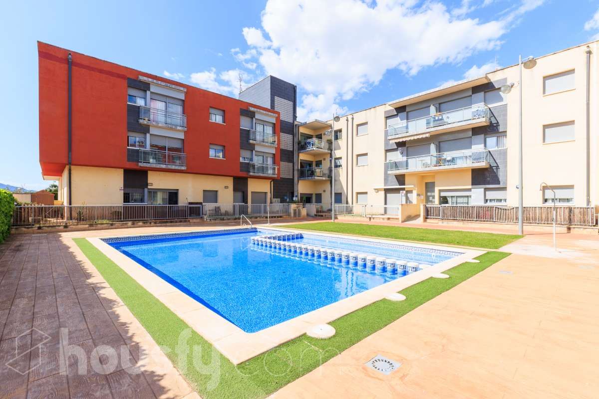 Piscina de Pis en venda en Santa Bàrbara amb Aire condicionat, Calefacció i Parquet