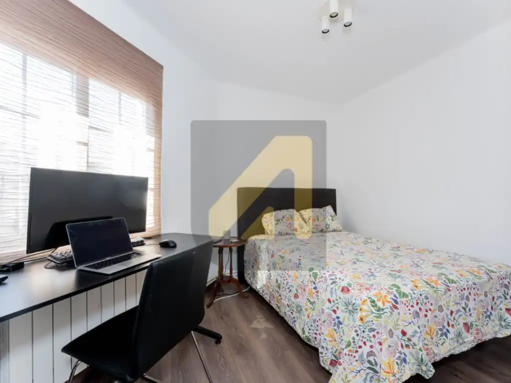 Apartamento en venta en Calle Emporda De L', imagen 2
